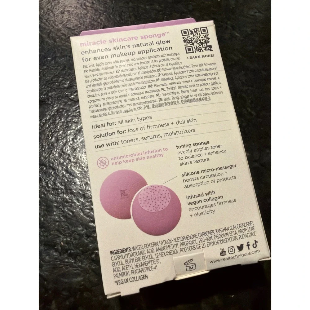 Real Techniques Miracle Skincare Sponge Vegan Collagen Silicone Massager 4223